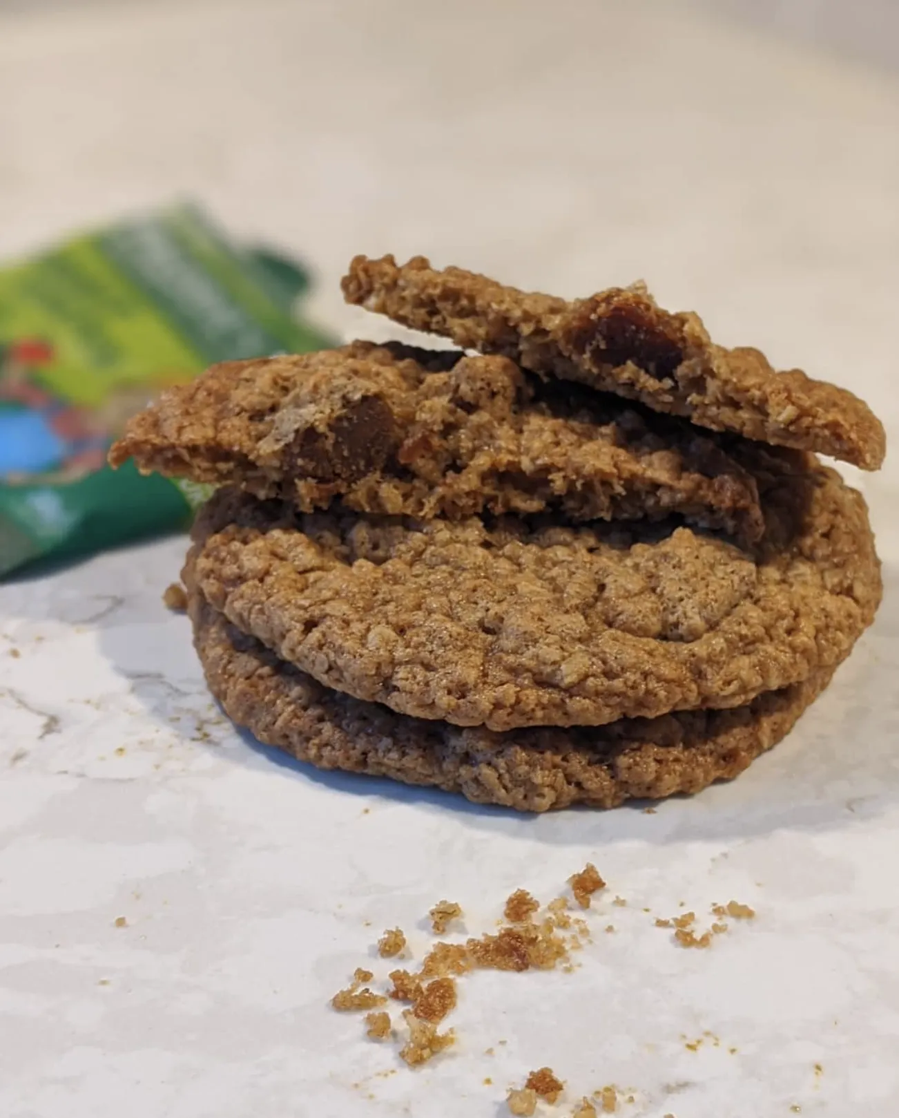 Chewy Oatmeal Cookies